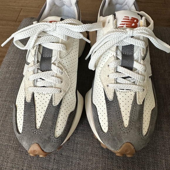 New Balance 327 Perforated Leather and Suede mix Women's 6.5 Men 5 (rare find) - Picture 5 of 9